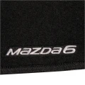 Srebrny haft Mazda6 na dywanikach welurowych do Mazdy 6 GJ/GL Sedan.