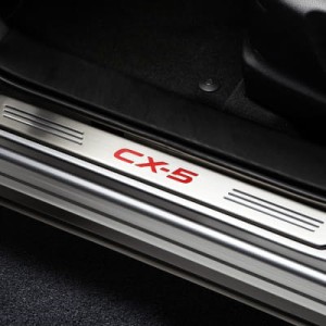 LISTWY PROGOWE Z PODŚWIETLENIEM MAZDA CX-5 KE