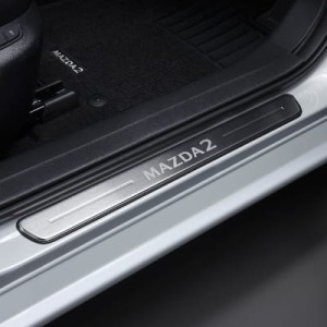 LISTWY OZDOBNE PROGÓW MAZDA 2 DJ