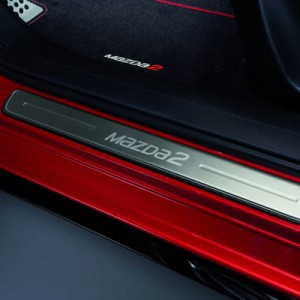LISTWY OZDOBNE PROGÓW MAZDA 2 DJ