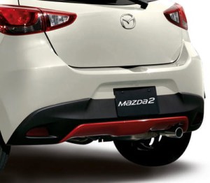 CZERWONA OSŁONA POD ZDERZAK MAZDA 2 DJ