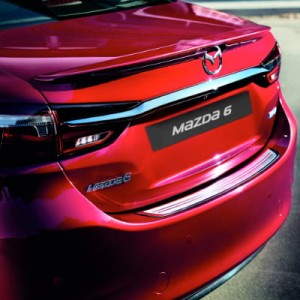 LISTWA OCHRONNA NA ZDERZAK MAZDA 6 GL /OD 2018