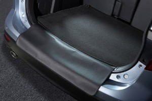 MATA BAGAŻNIKA Z OSŁONĄ ZDERZAKA MAZDA 5 CW