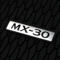 PLAKIETKA MAZDA MX 30 NA DYWANIK.webp
